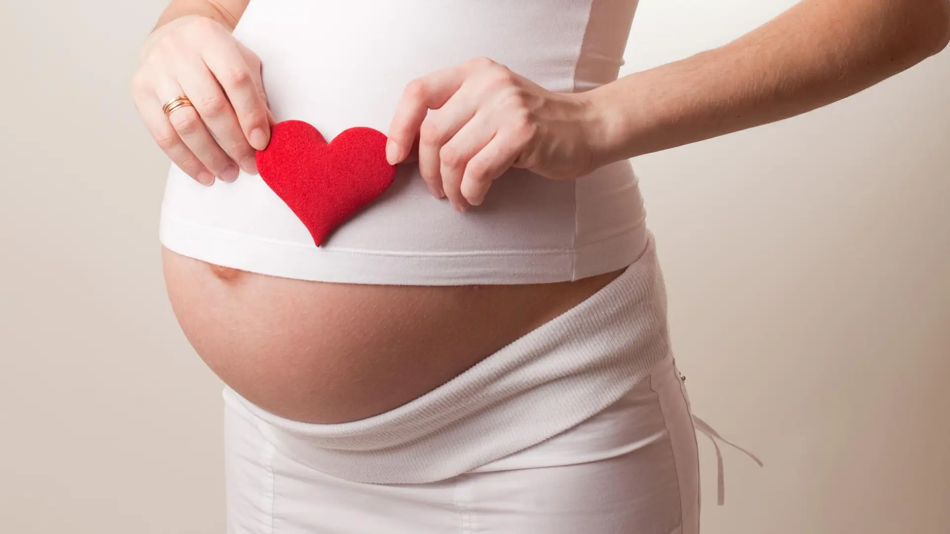 pregnant woman expecting